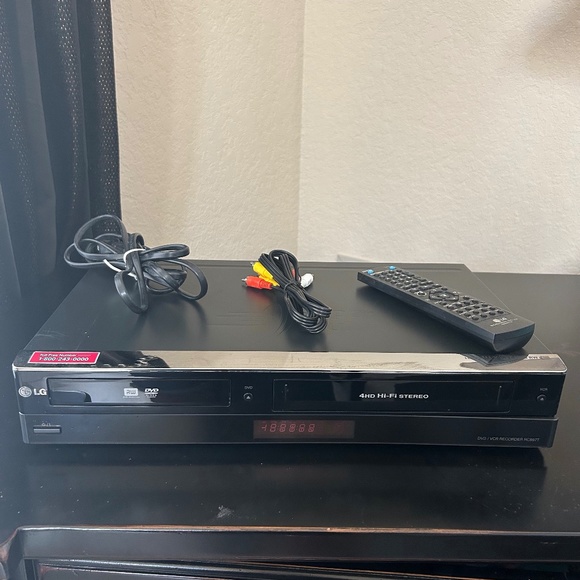 LG RC897T DVD Recorder/ VCR Recorder.  Excellent condition - Picture 1 of 16